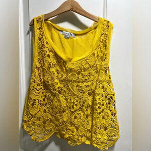 Forever 21 Lace Top Size M